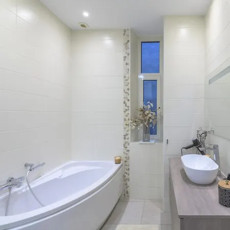 Appartement 46 Frishman Boutique Place Victor Hugo *