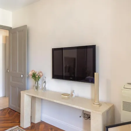 Appartement 46 Frishman Boutique Place Victor Hugo *